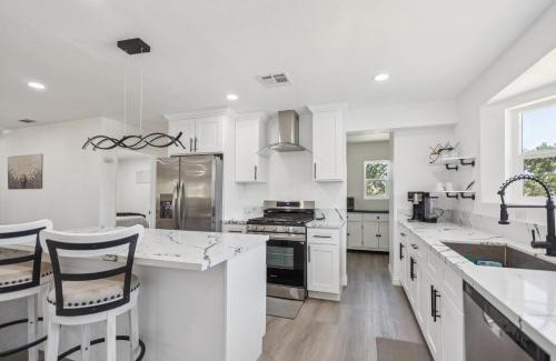 Stallion Springs House | Desert Mountain Escape with Private Hot Tub home