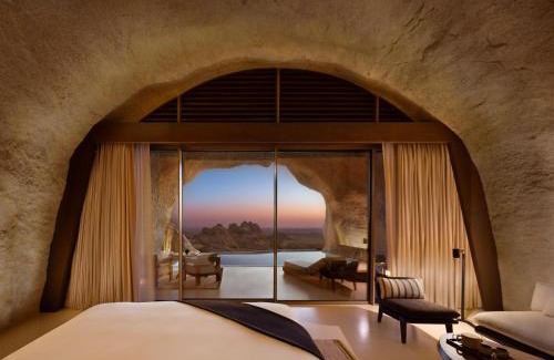 Umluj Resort | Desert Rock Resort