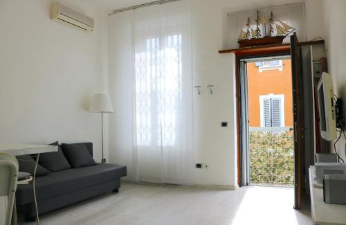 Corsico Apartment | Design Canal Apartment