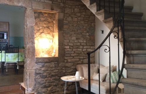 Les Vans Cottage | Design gite in an 18th-century town house