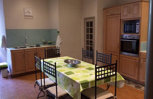 Les Vans Cottage | Design gite in an 18th-century town house