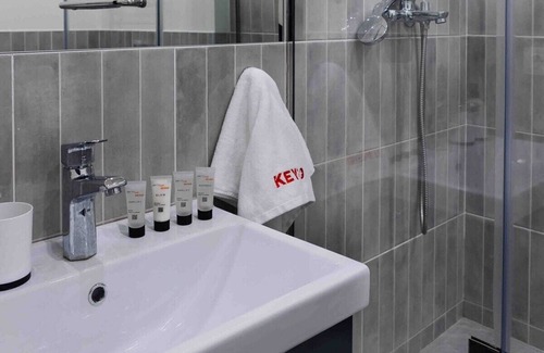 Kentron Apartment | Design Studio/Balcony/Center view/Self entry