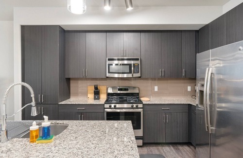 Riverside Apartment | Designer Pink Oasis Sky Lounge, Pool & Near ASU