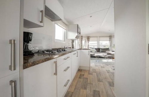 Linden House | Detached chalet with two bedrooms and one bathroom