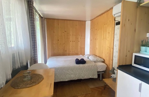 Castellar del Valles Other | Detached mini house on horse farm in the middle of nature