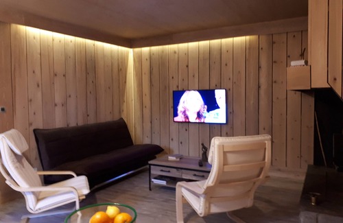 Geu House | Detached house of 65 m2, renovated, with secure court 7 km from Lourdes.