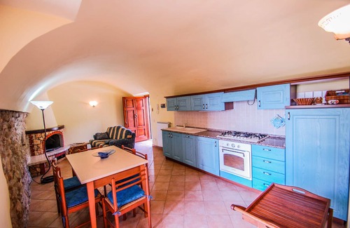 Penna in Teverina Villa | Detached villa with private/fenced pool 1km from village, for up to 19 persons