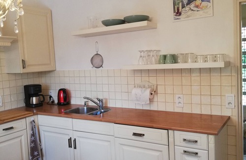 Bourdeilles Villa | Detached villa, 2 separate floors, private pool and pet friendly!