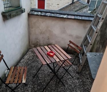 Moret-sur-Loing Apartment | Deux pièces terrasse