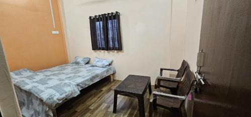 Varanasi Nagar Nigam House | Devansh Paying Guest House