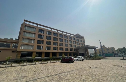 Daman Hotel | Devka Beach Resort