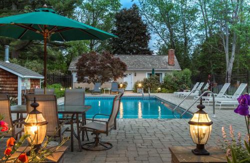 Lee Bed & Breakfast | Devonfield Inn