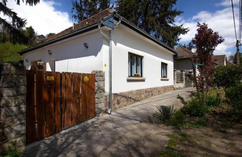 Zebegeny Apartment | Diófa Vendégház, Zebegény