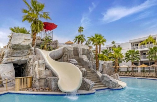 Canyon Corridor Apartment | Diamond - Palm Canyon Resort - 2BD