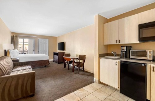 Canyon Corridor Apartment | Diamond - Palm Canyon Resort - 1BD
