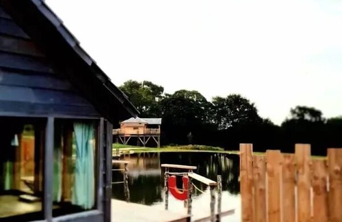 Ploemel Ski Chalet | Dihan Evasion - SPA cabin by the water for 4 people