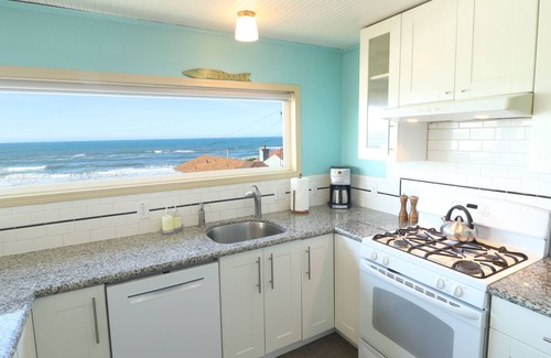 Dillon Beach Cottage | Dillon Beach Cottage located steps from the beach