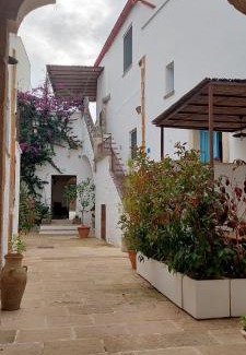 Spongano House | Dimora Da Tito - La Corte dei Colori