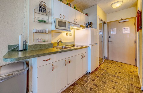 Lenox Park Condo | Direct oceanfront and poolside cabana condo - pools are open !