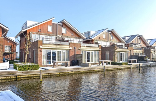 Municipality of Uitgeest House | Directly on the water, near Alkmaar and Amsterdam