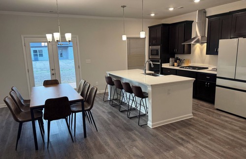 Normal House | Discover Modern Comfort in North Huntsville