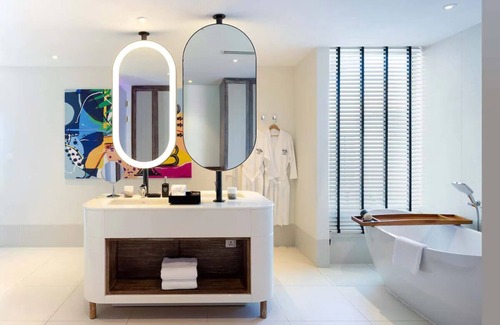 Farukolhufushi Island Hotel | Dive into Music: Overwater Villas & Underwater Tunes Await You!