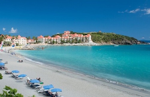 Little Bay Resort | Divi Little Bay Beach Resort Sint Maarten One Bedroom One Bath Sleeps 4 in Little Bay