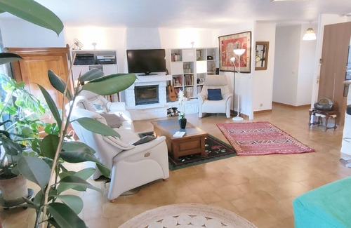 Roujan Villa | Divine Roujan Sunny Lodge. Piscine Privée, Climatisation, Wifi, Jardin, 6 Person