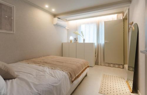 Sangam-dong House | Dmc역 프리미엄8인 3룸2샤워실엘리베이터5층