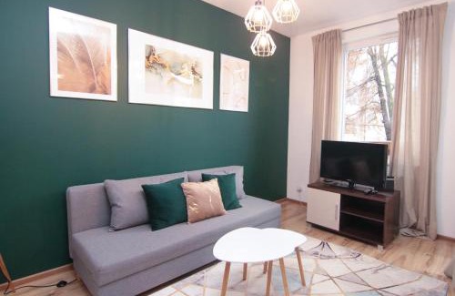 Nowy Dwor Mazowiecki Apartment | DMK Green Apartment near Warsaw-Modlin Airport