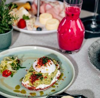 Kreuzviertel Hotel | DO & CO Hotel München