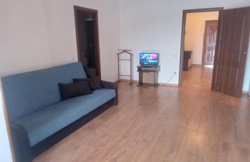 Mukachevo Apartment | DOBA - Центр 4 кім 8 міс Завжди тепла !