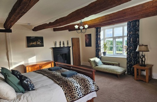 Hay-on-Wye Other | Dog friendly 7 bed farmhouse near Malvern Hills with huge hot tub and games room