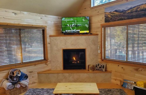 Westcliffe House | Dog Friendly, Cozy 3 Bdrm Cabin in the Woods