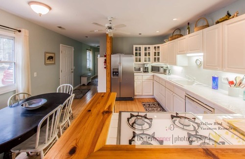 Harbert House | Dog-friendly home w/private heated pool, free WiFi, gas grill, & washer/dryer