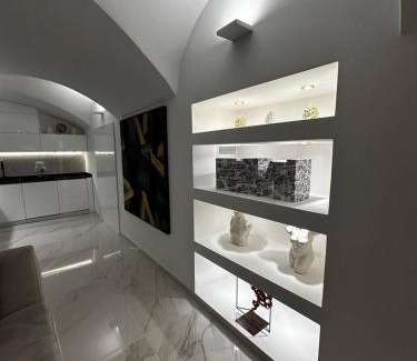 Vittorio Emanuele Apartment | Dolce Vita Luxury