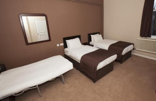 Castle Hotel | Dolphin SA1