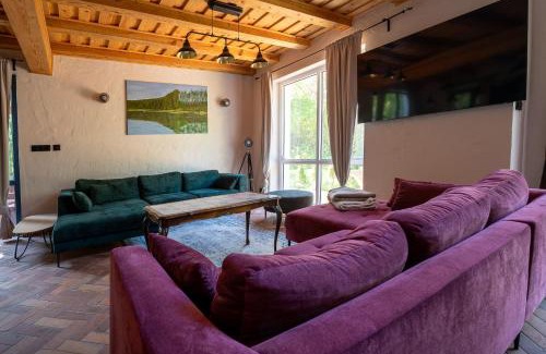 Plociczno-Tartak Villa | Dom Biały, willa nad jeziorem