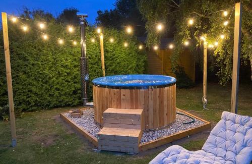 Bialogora House | Dom wakacyjny w kratkę & spa