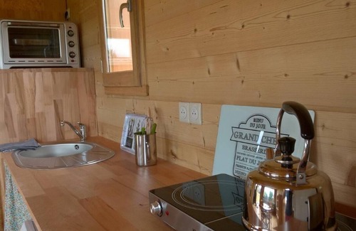 Saint-Georges-du-Bois House | Domaine des Deux Tilleuls - Gîte Écologique "La Cabane du Verger"