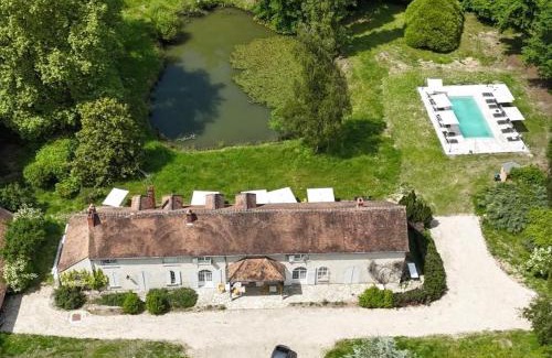 Chevillon-sur-Huillard Villa | Domaine de Chevillons