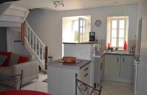 Mazerolles-du-Razes House | Domaine de Buscail, charming gîte. Swimming pool, park and gardens, magnificent views.