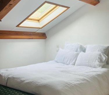 Cezac House | Domaine de Péroline Piscine et jacuzzi