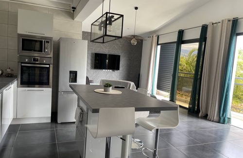 Sainte-Suzanne Apartment | Domaine des Lianes de Mysore Stay in the sun IV