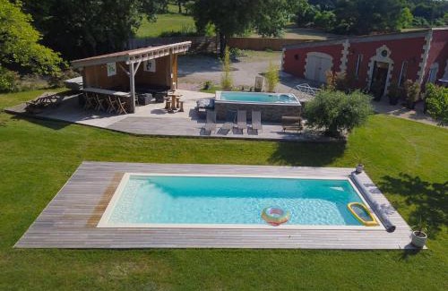 Gauriaguet House | DOMAINE DES PIERRES PRECIEUSES - Demeure de Charme - Grand Standing - 15 pers - Spa - Massages - Détente et Bien-être - 30' Bordeaux