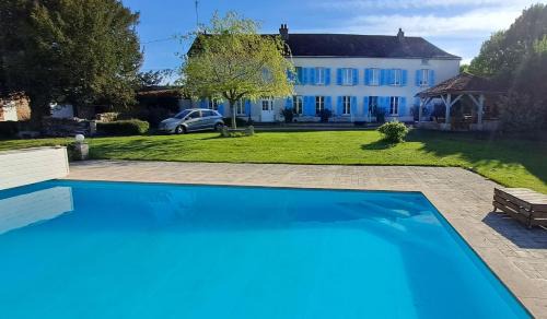 Ravieres House | Domaine des Tilleuls - Grand Jardin avec Piscine privée sur le Canal de Bourgogne