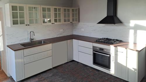 Ravieres House | Domaine des Tilleuls - Grand Jardin avec Piscine privée sur le Canal de Bourgogne