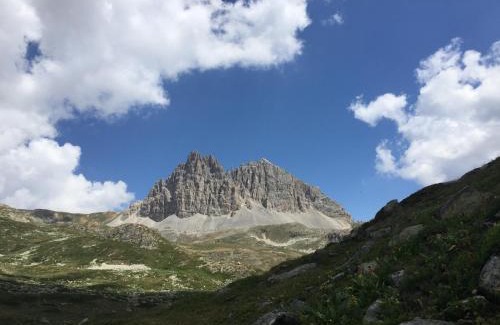 Les Avenieres Bed & Breakfast | Domaine du Manoir
