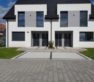 Kudowa Zdroj Apartment | Domek pod świerkami - "Apartamenty świerkowe"