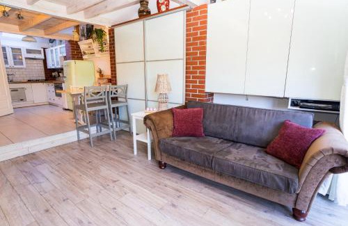 West Pomeranian Voivodeship Apartment | Domek z Netflixem i konsolą PS4, Bezpłatny Parking